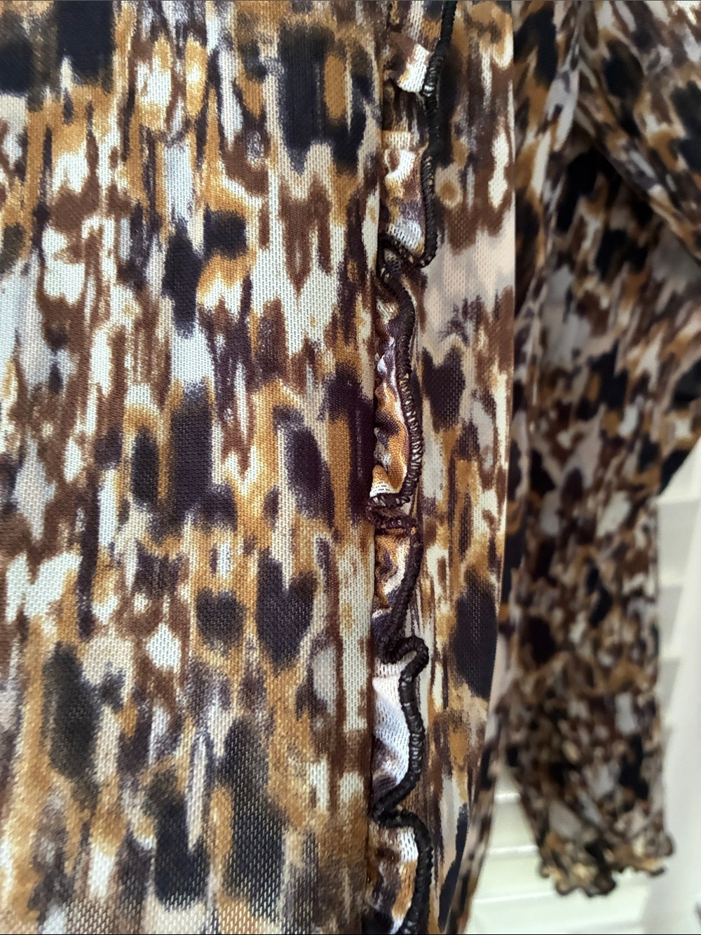 LOGO Layers By Lori Goldstein Mesh Leopard Long Sleeve Top SZ M Brown Black - Picture 3 of 6